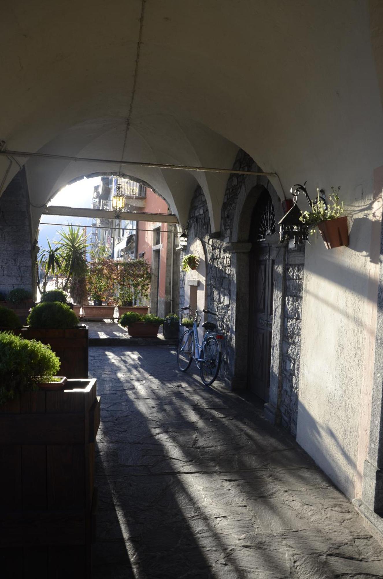 Anma Cottages The Secret Garden Pianello Del Lario 外观 照片